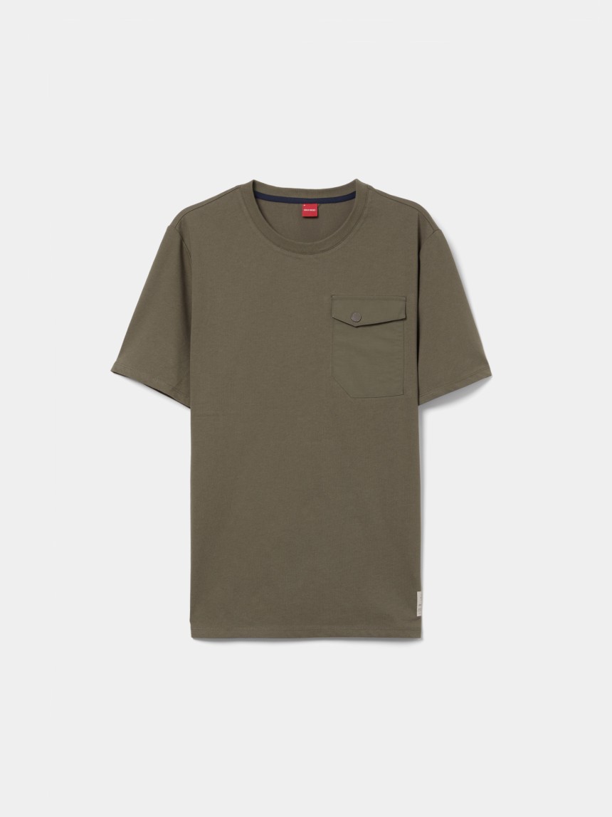 T-shirt de manga curta com bolso