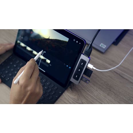 Targus Hyperdrive 6-i-1 USB-C Media Hub
