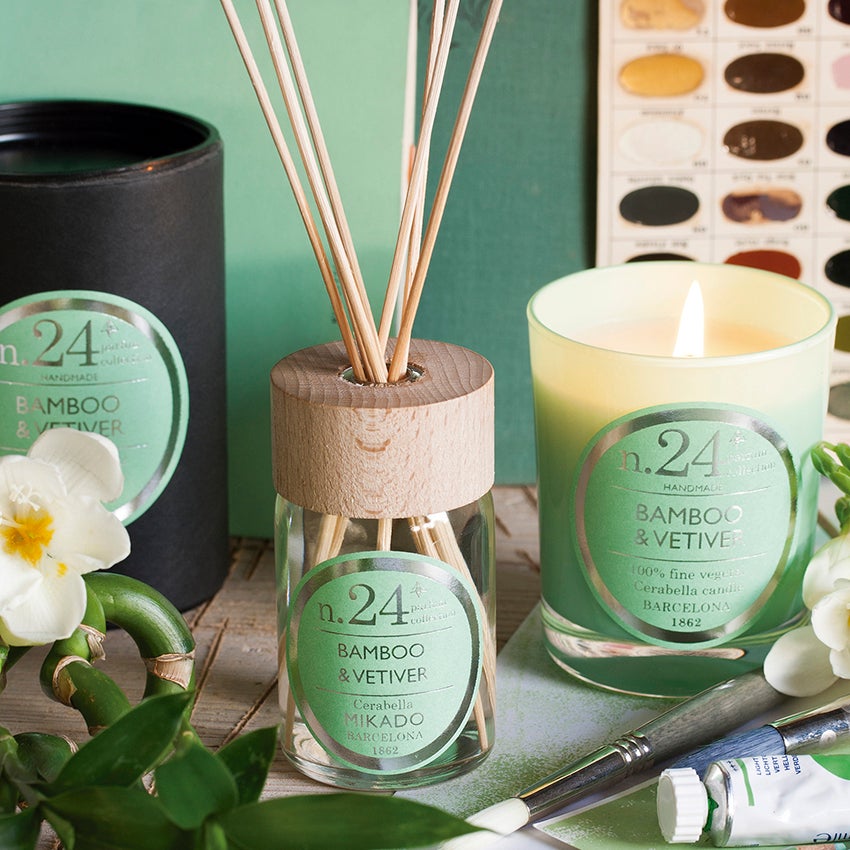 Cerabella geurkaars Bamboo & Vetiver houtachtig 40 uur D 8 H 12 cm