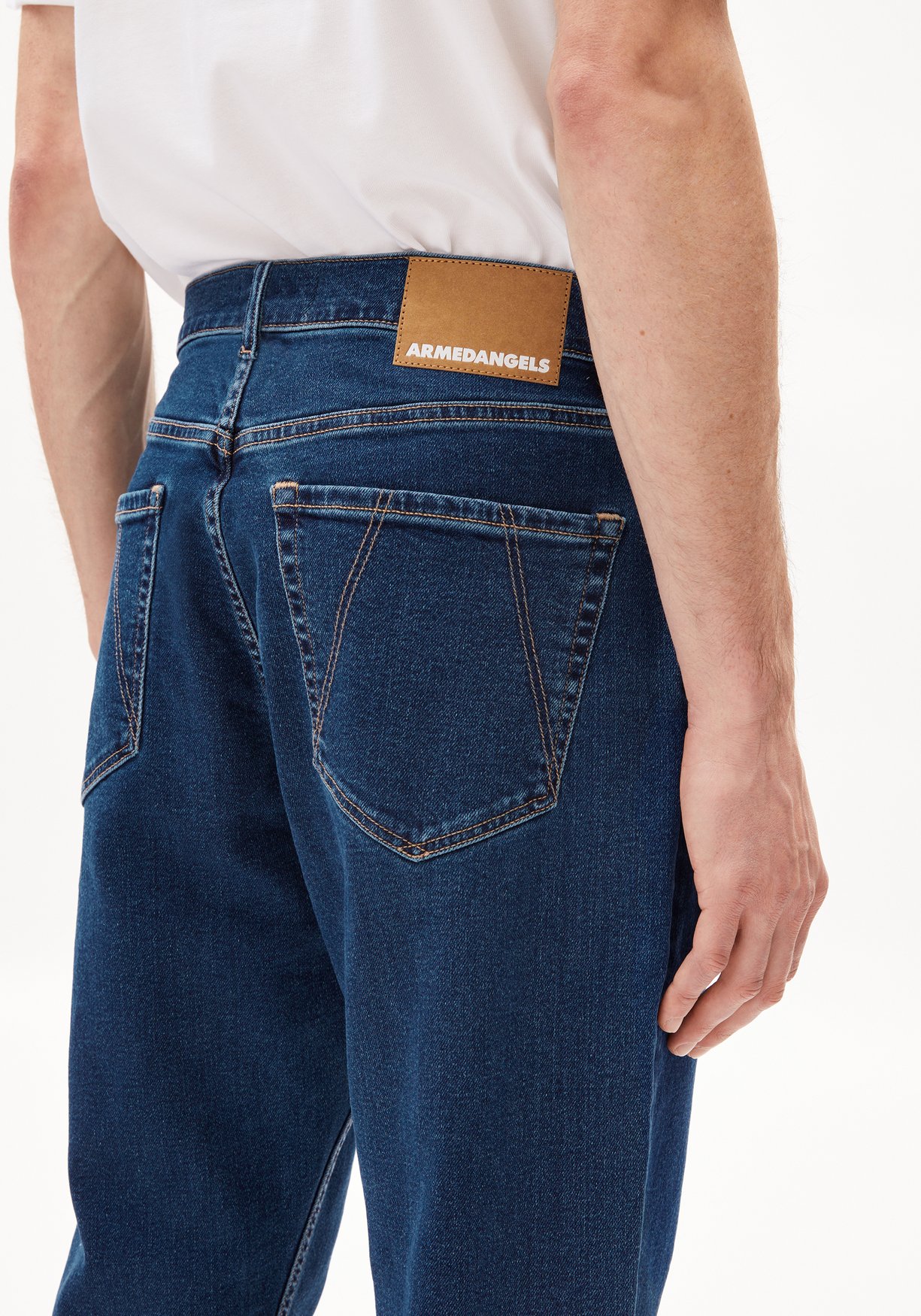 Armedangels Herren-Jeans Aarjo Tarpa Whale