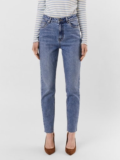 Vero Moda Straight-Jeans »VMBRENDA«, mit leicht ausgefranstem Saum, stonewashed für einen Used-Look