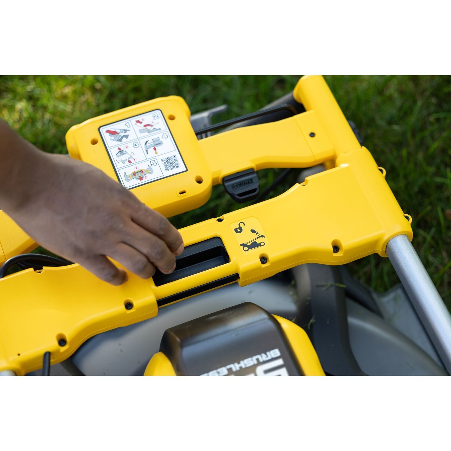 DeWALT DCMWSP550N Accu Grasmaaier 53cm met Wielaandrijving 54V XR FlexVolt Basic Body