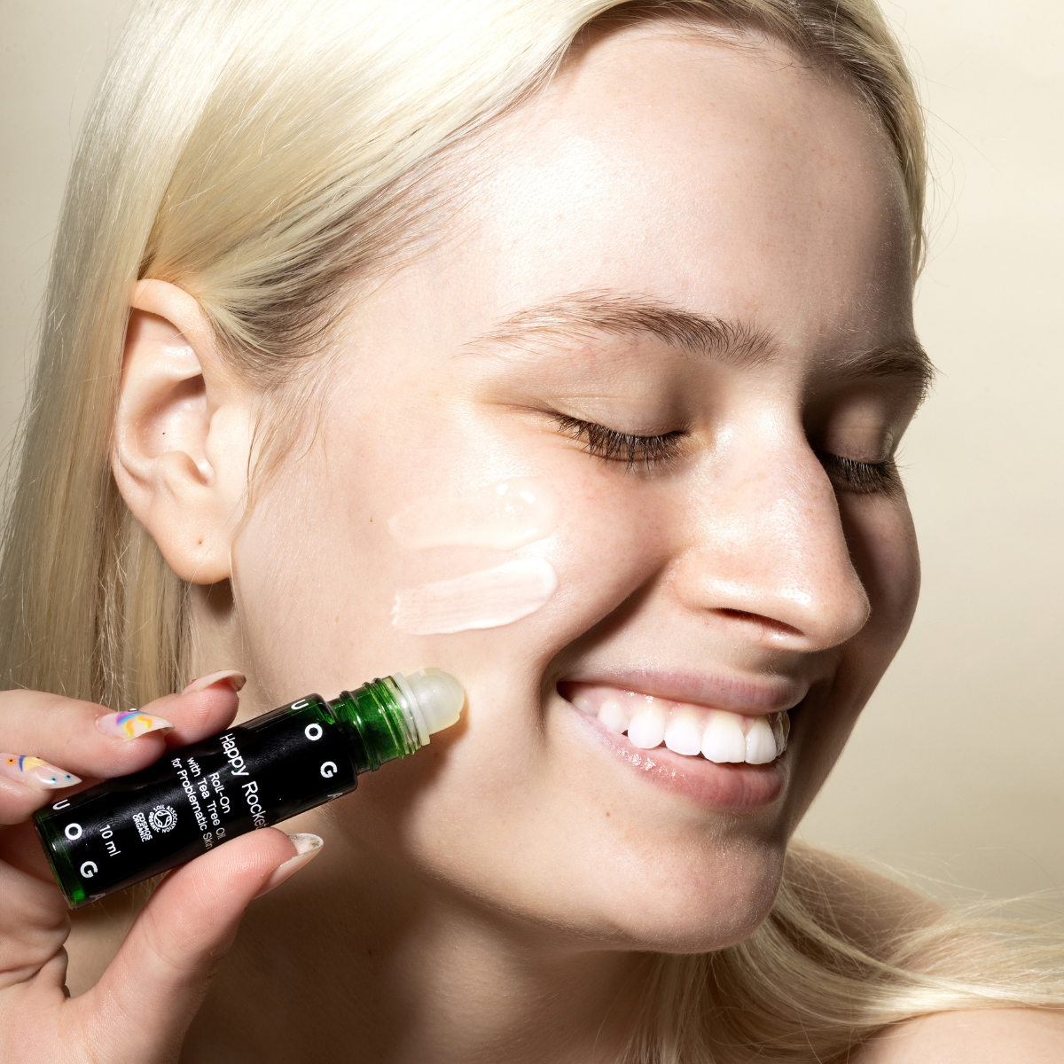 UOGA UOGA  Anti-Blemish Roll-on 