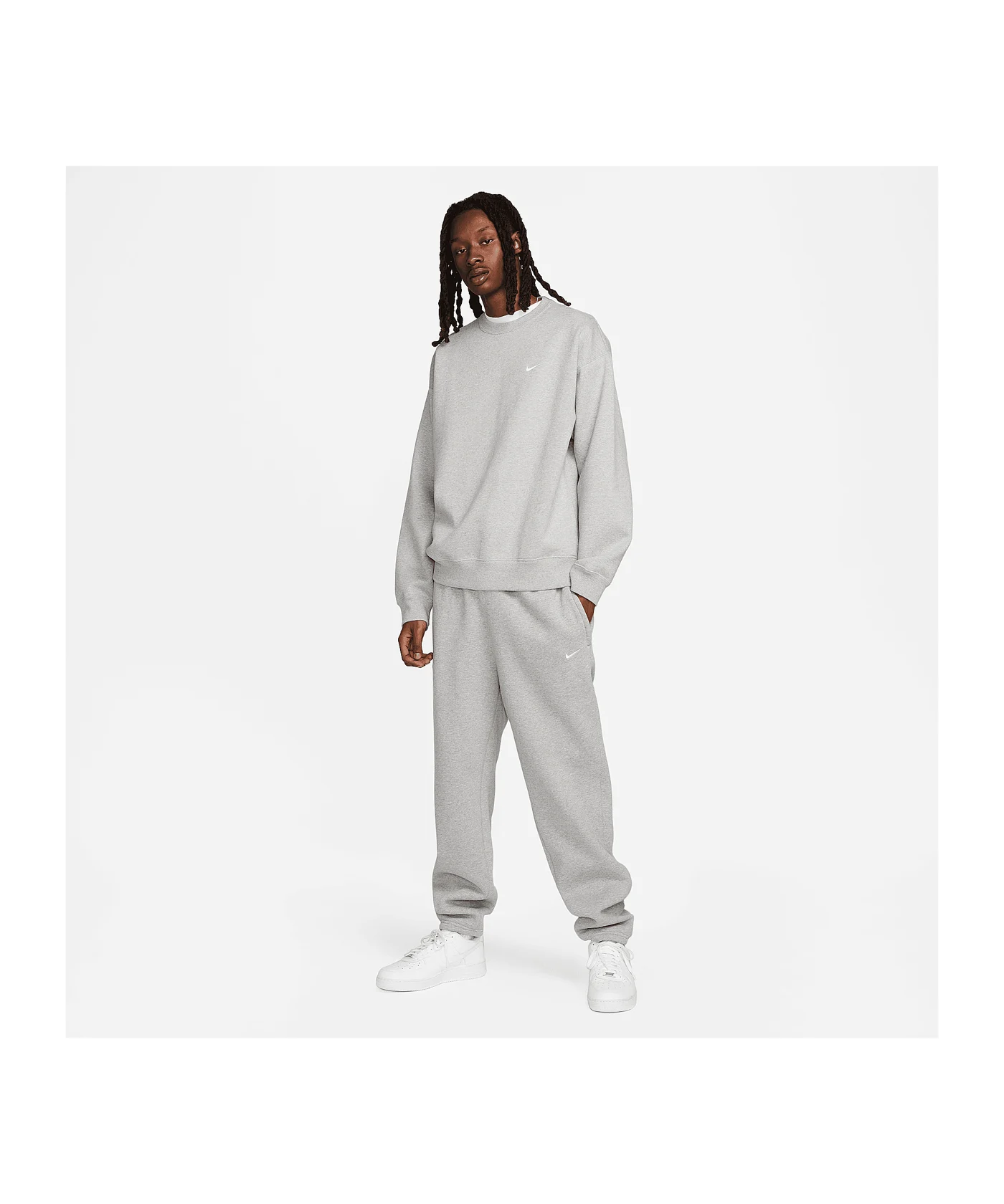 Nike Fleece Solo Swoosh Crew Sweatshirt Grau F063