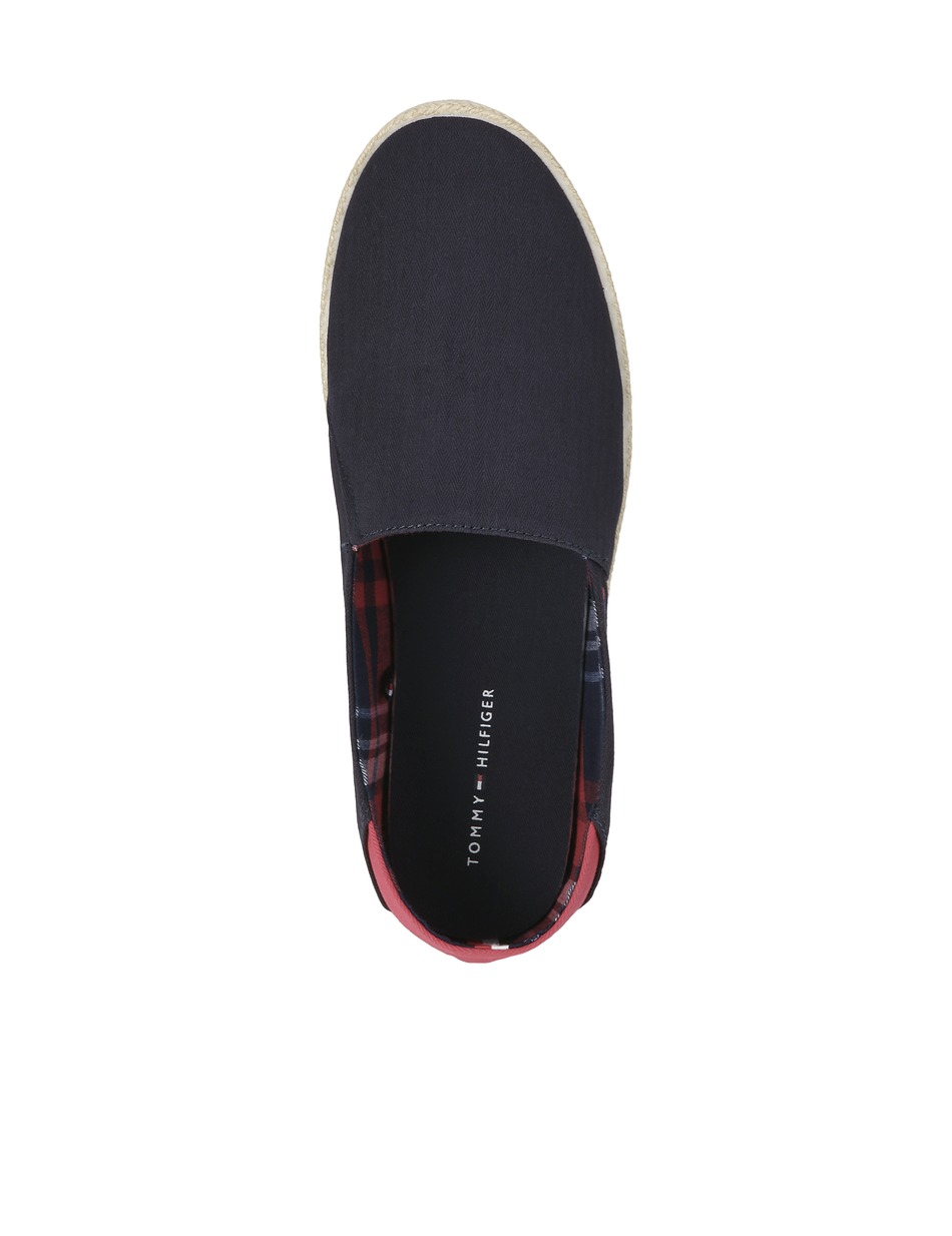 EASY SUMMER SLIP ON
