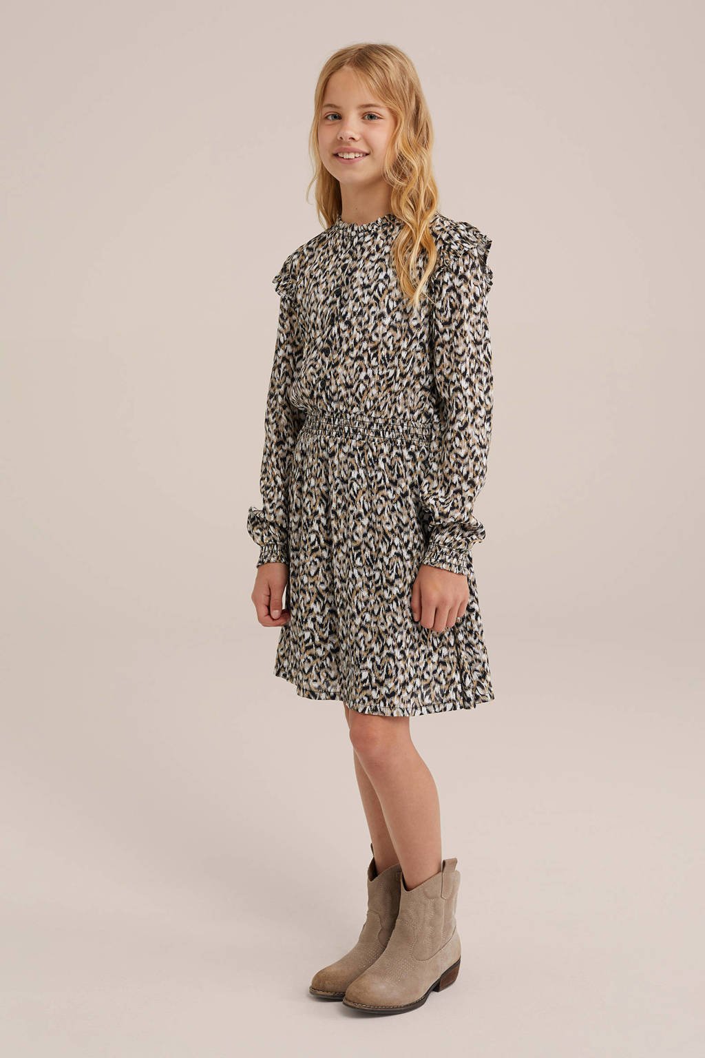 WE Fashion blousejurk met all over print en ruches beige/zand/zwart
