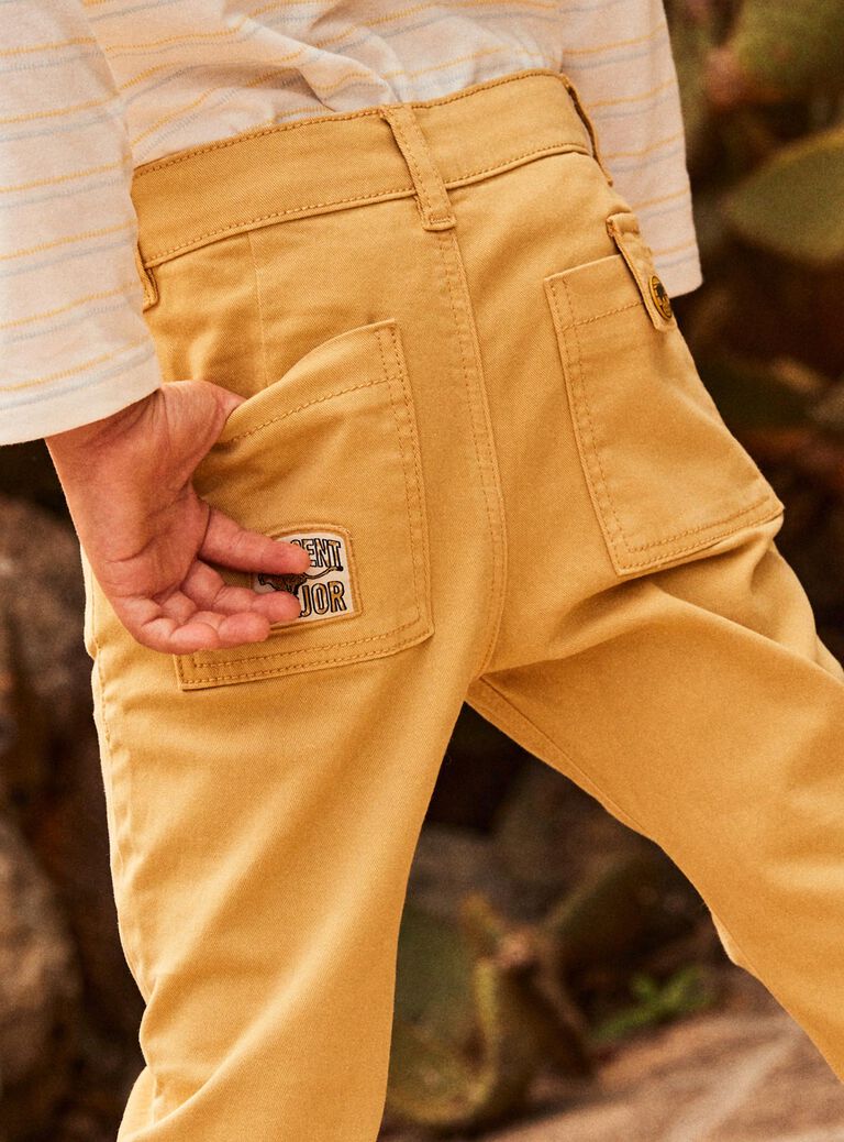 Chino jaune