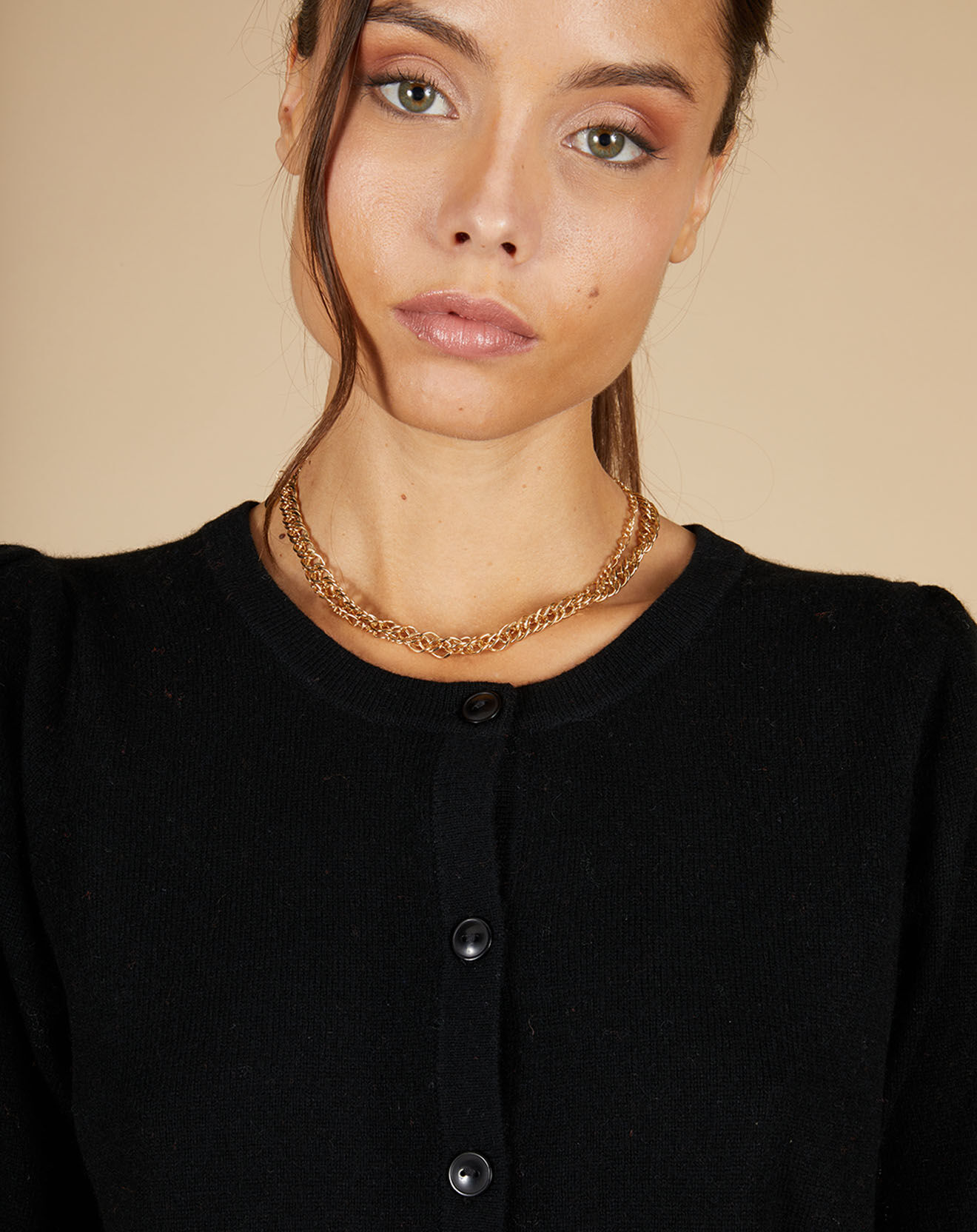 Cashmere Tribu Cardigan 100% Cachemire Claire manches ballon noir