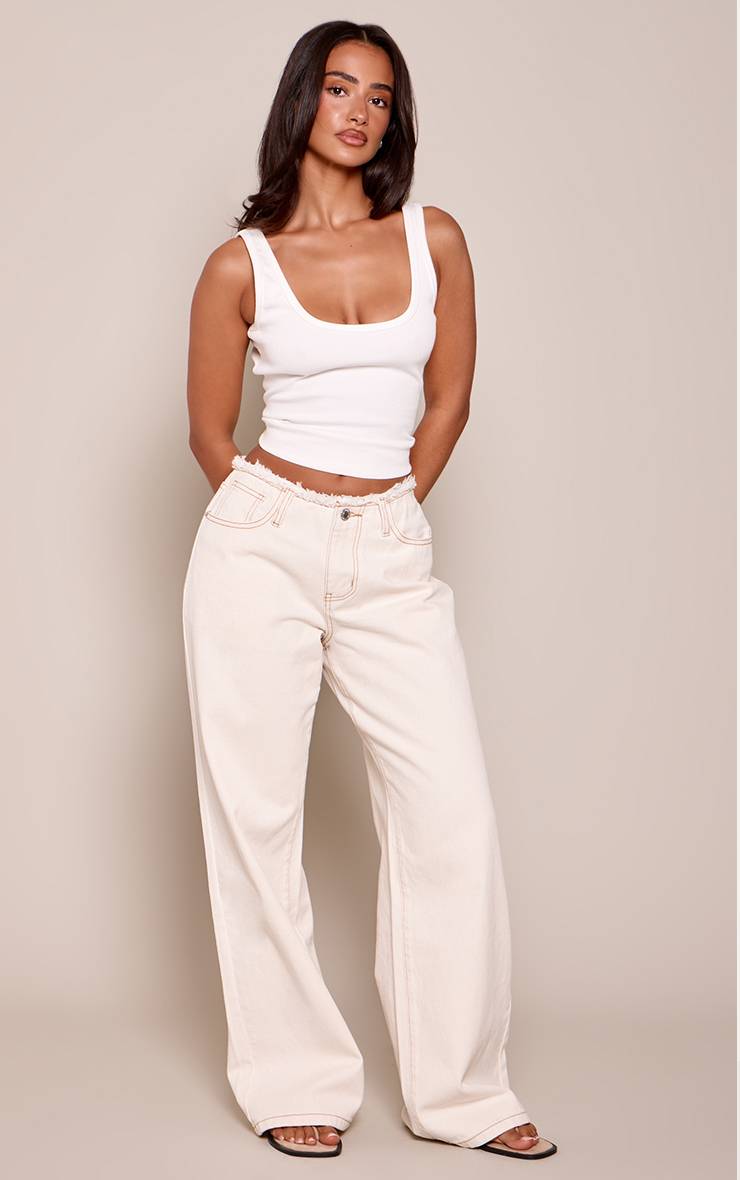 Ecru Jean Petite Taille Basse Jambe Droite Avec Taille Effilochée