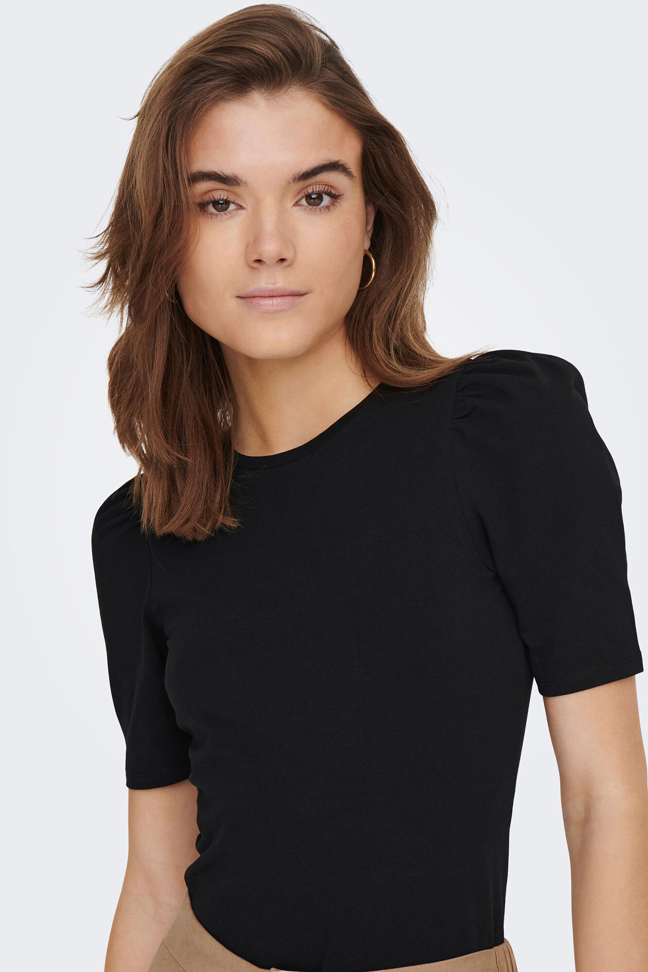 Camiseta com mangas bufantes