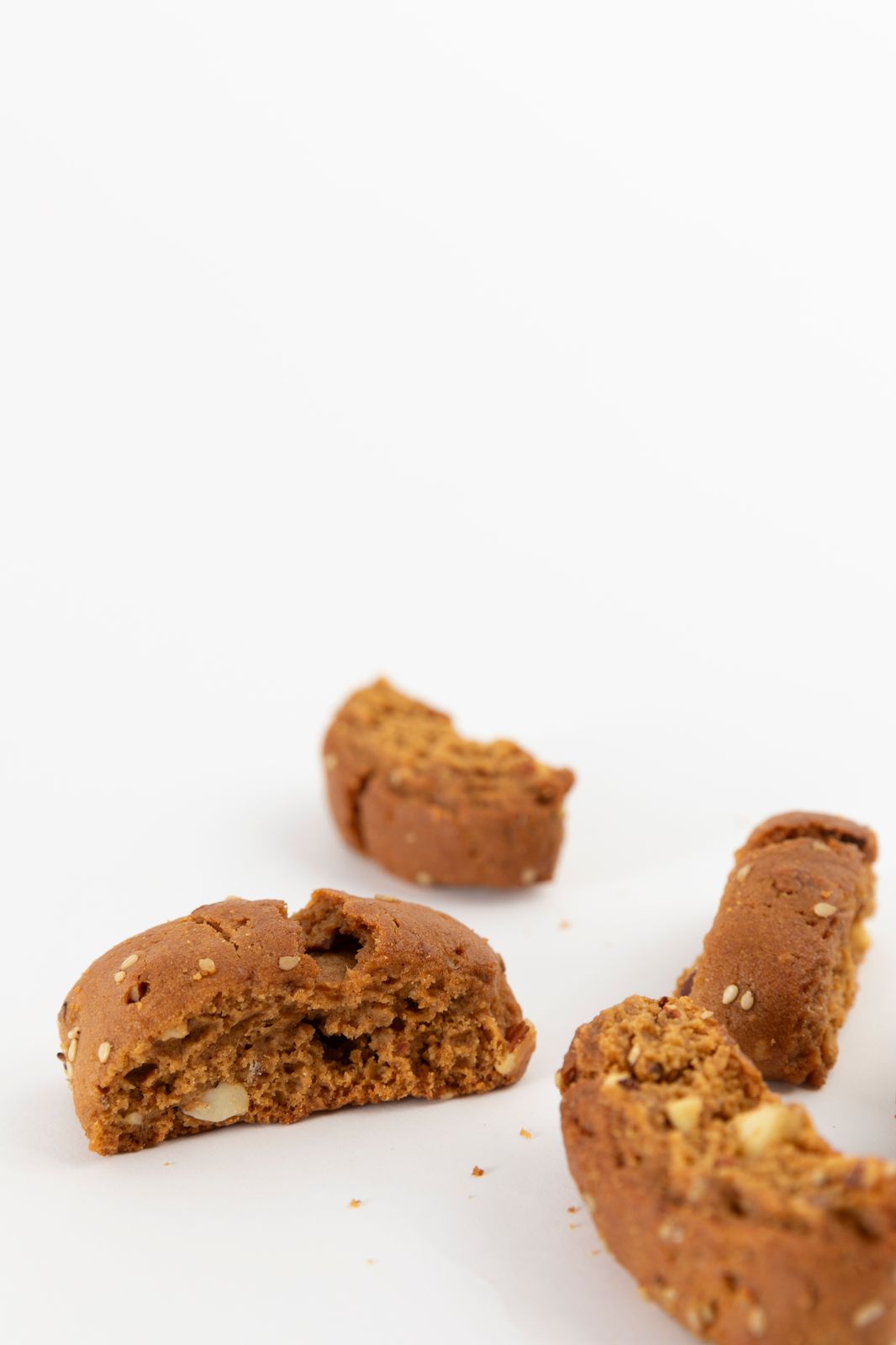 Zymi Biscuits Almond Orange Juice Sesame
