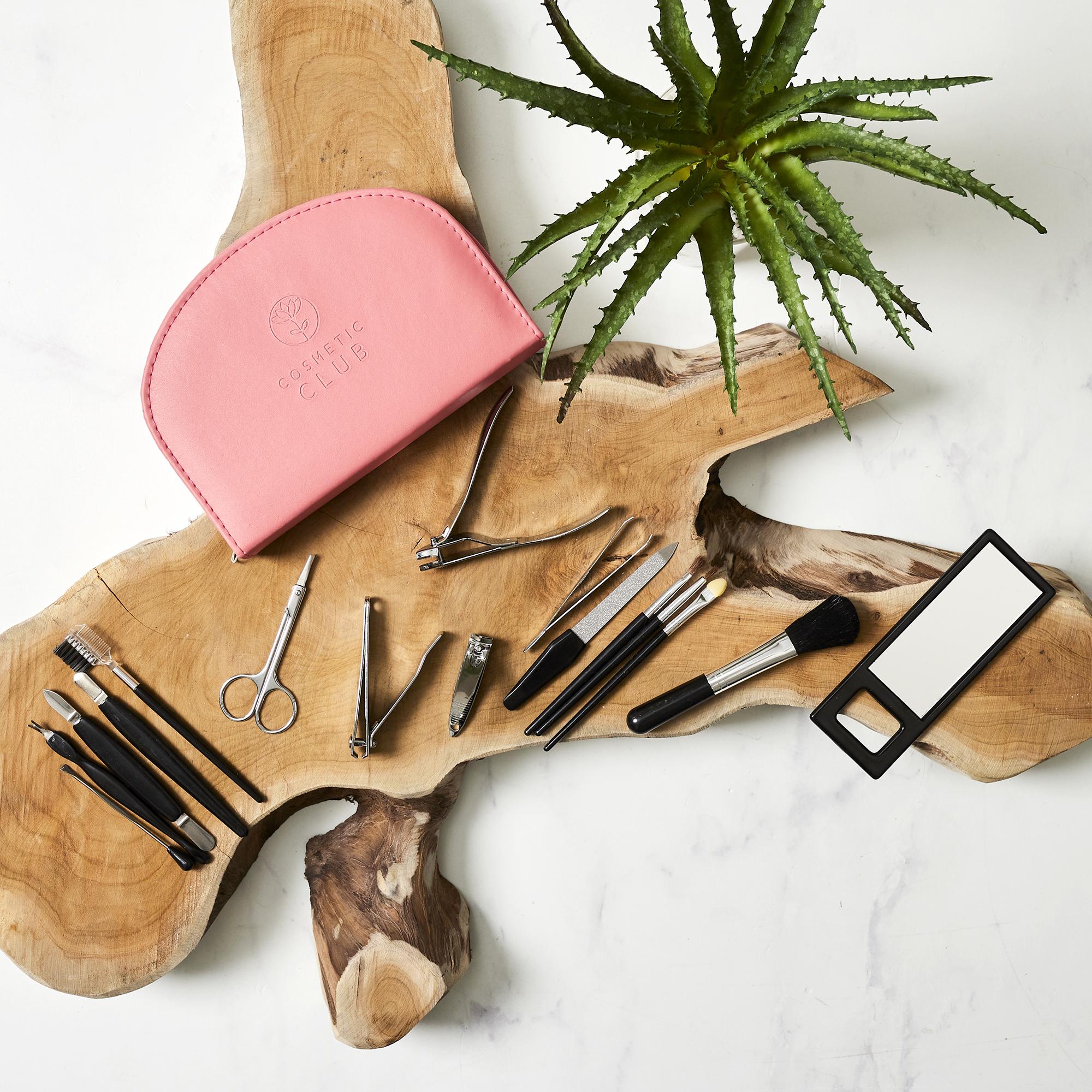 COFFRET MANUCURE 18 ACCESSOIRES
