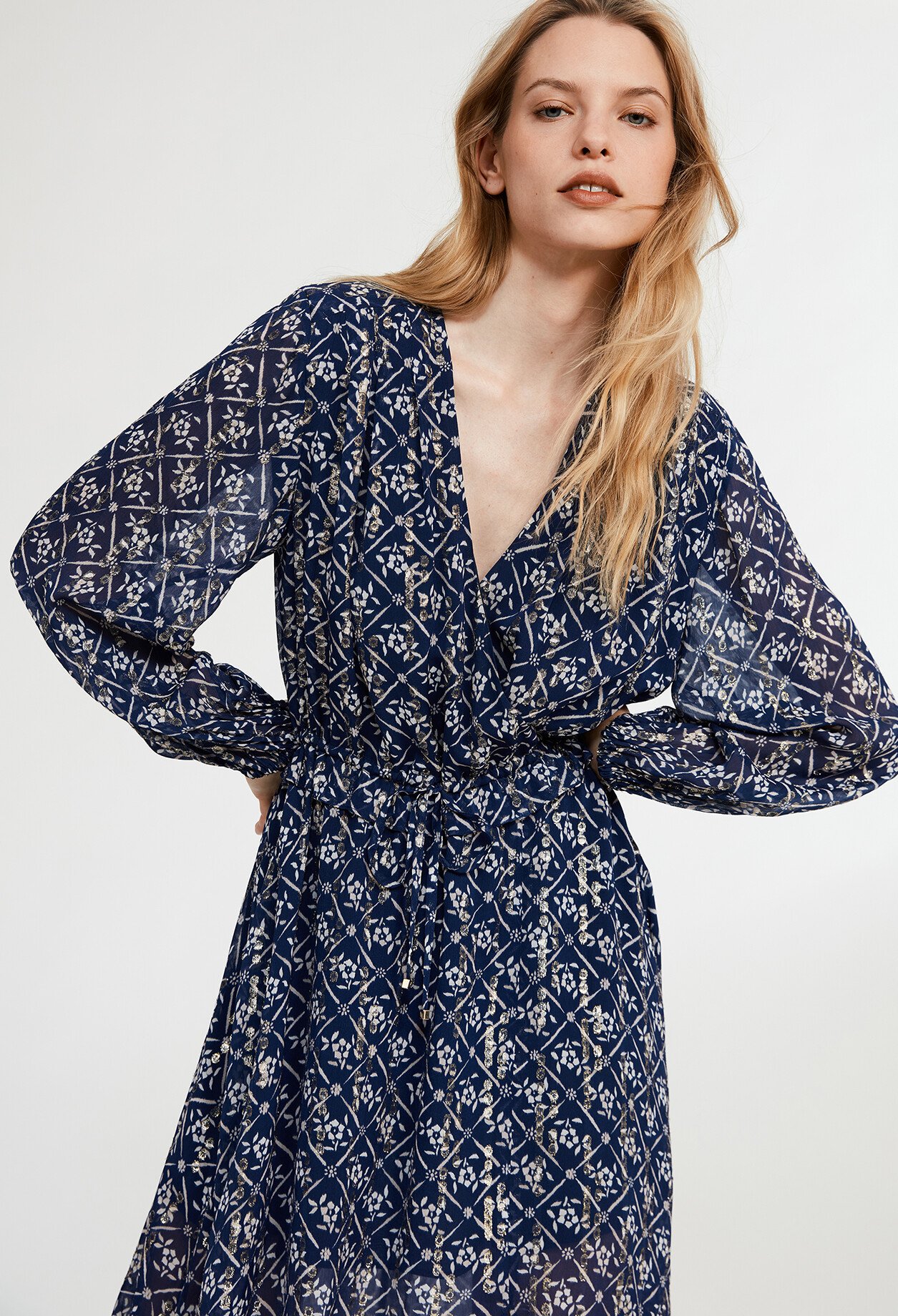Robe longue &agrave; motifs fleuris