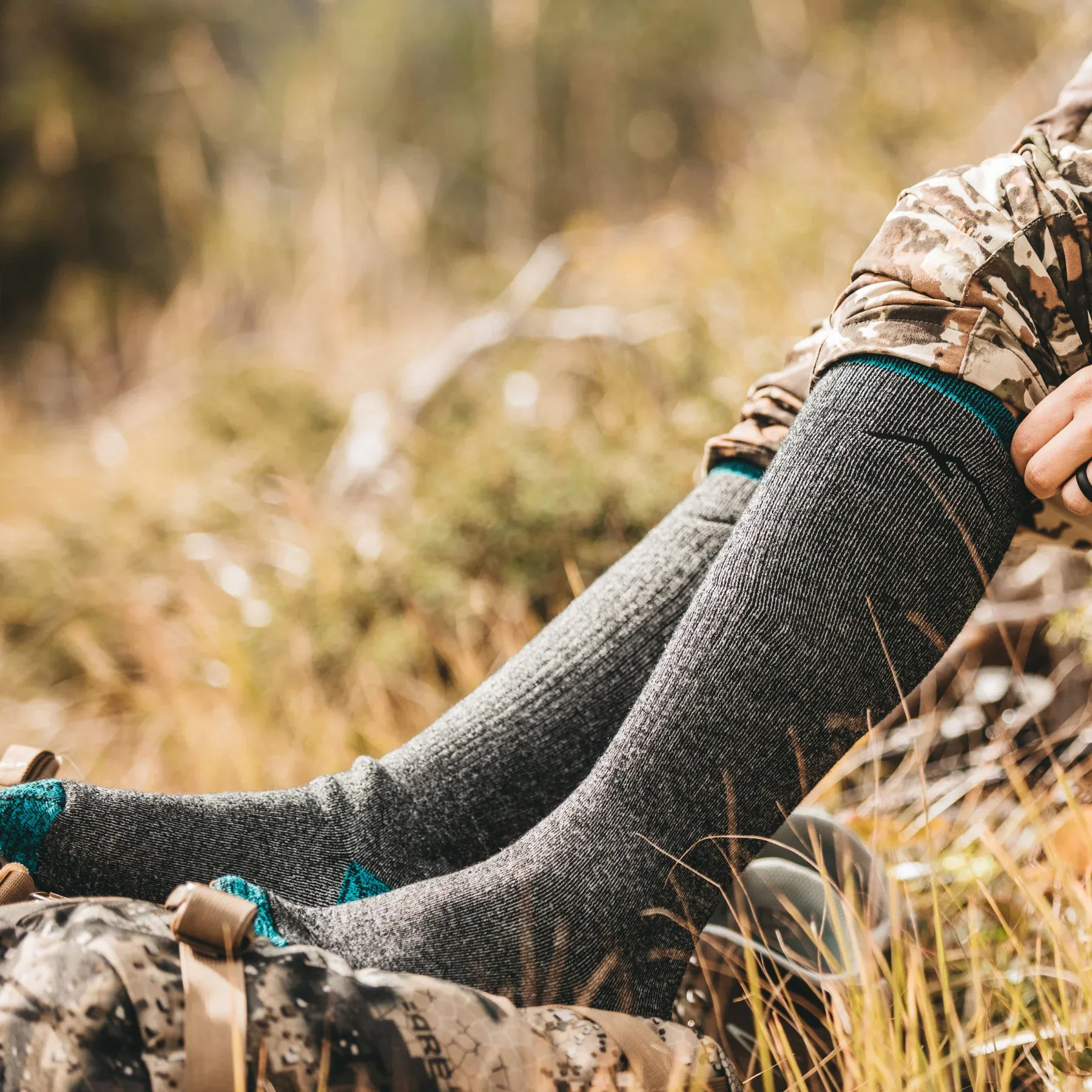 Darn Tough Women's Mountaineering OTC Extra Cushion Midnight