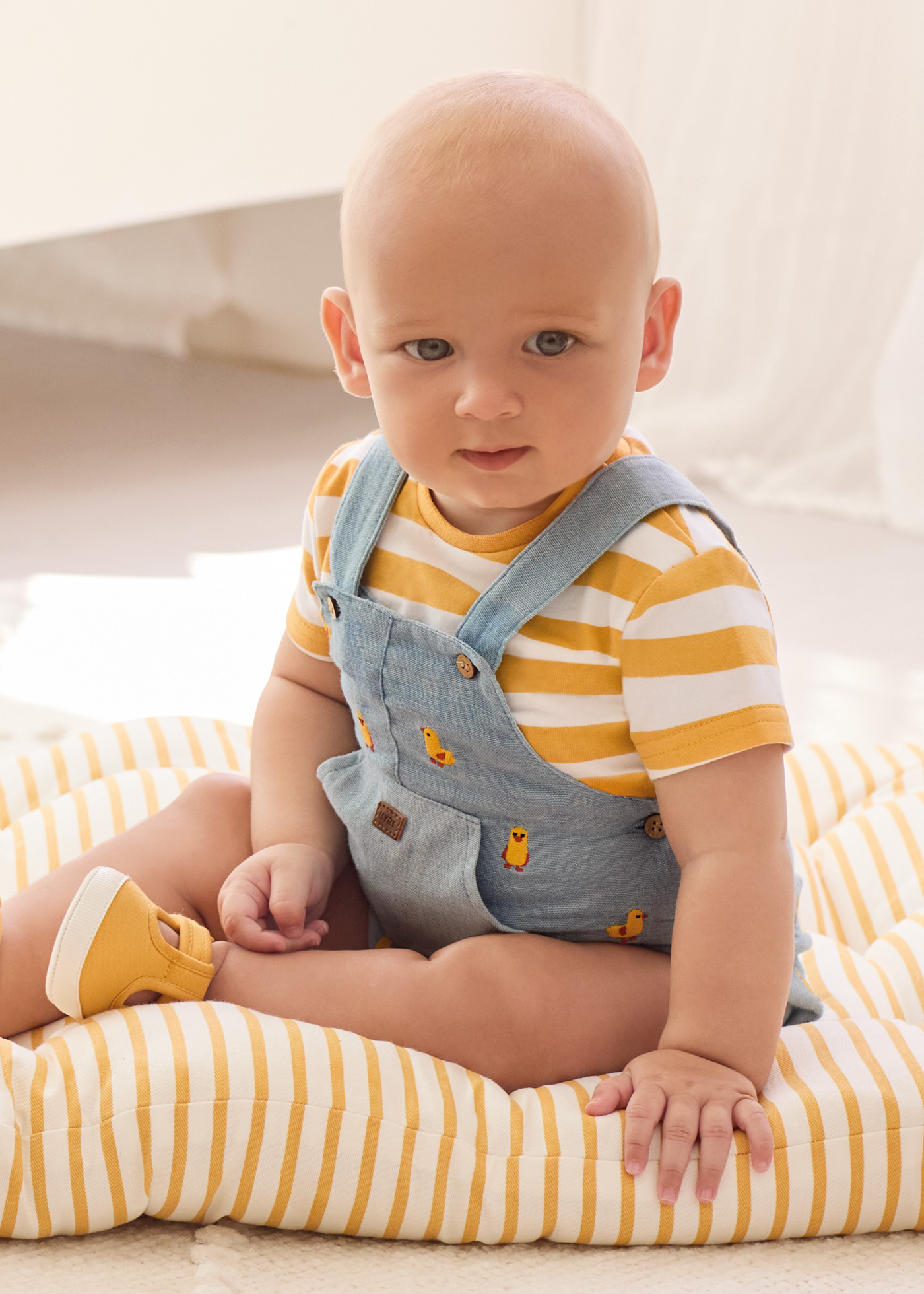 Conjunto de algodão Better Cotton de 2 peças para recém-nascidos, cor milho.