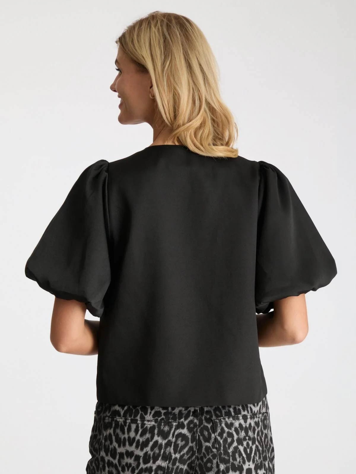 Neo Noir Aska Dull Satin Blouse black