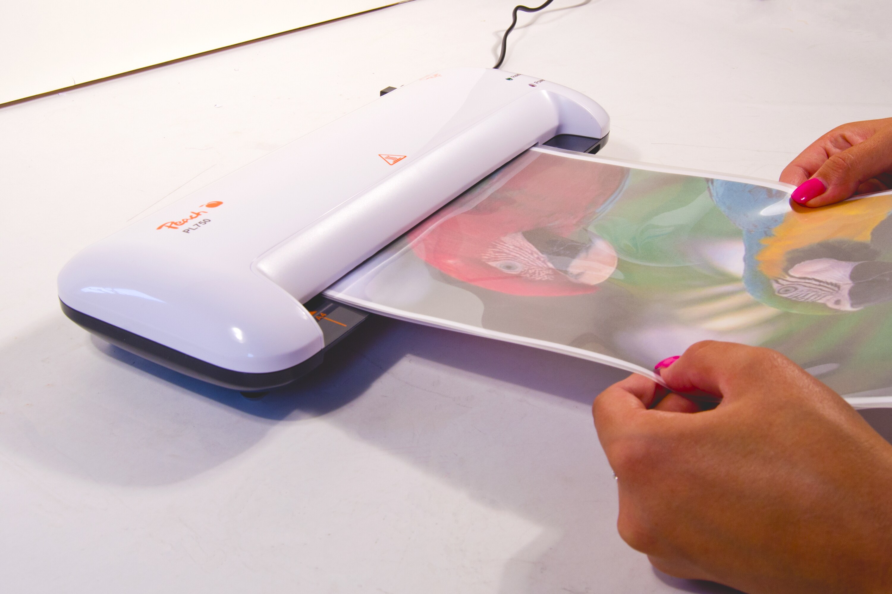 Peach Premium Laminator PL750, A4