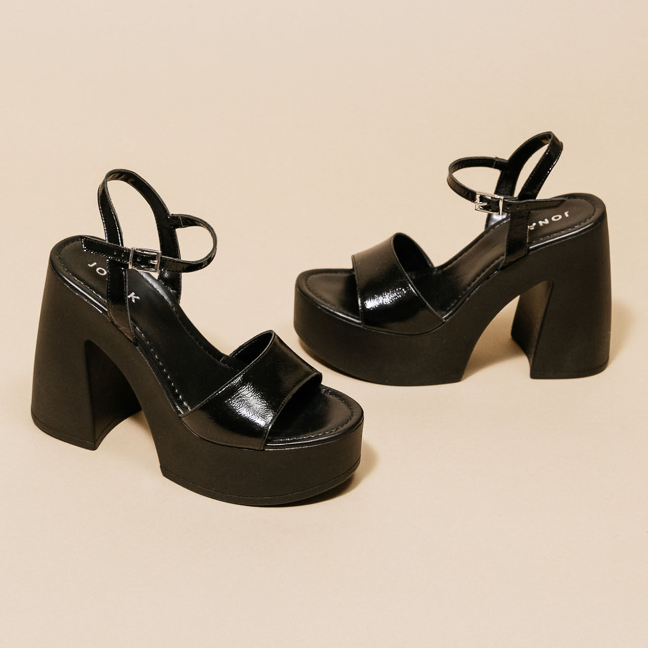 Jonak Sandales en Cuir verni Philippine noires - Talon 12.5 cm