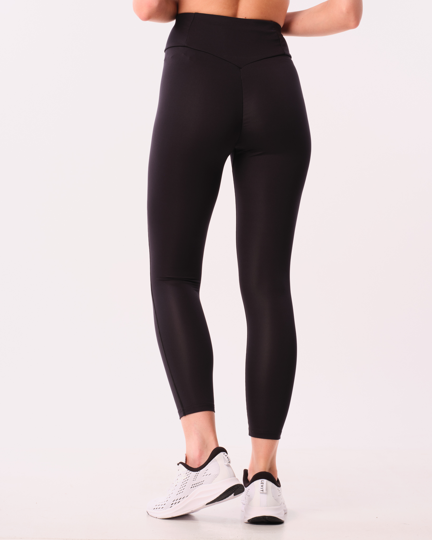 LEVITY Silhouette Favorable Tights Black