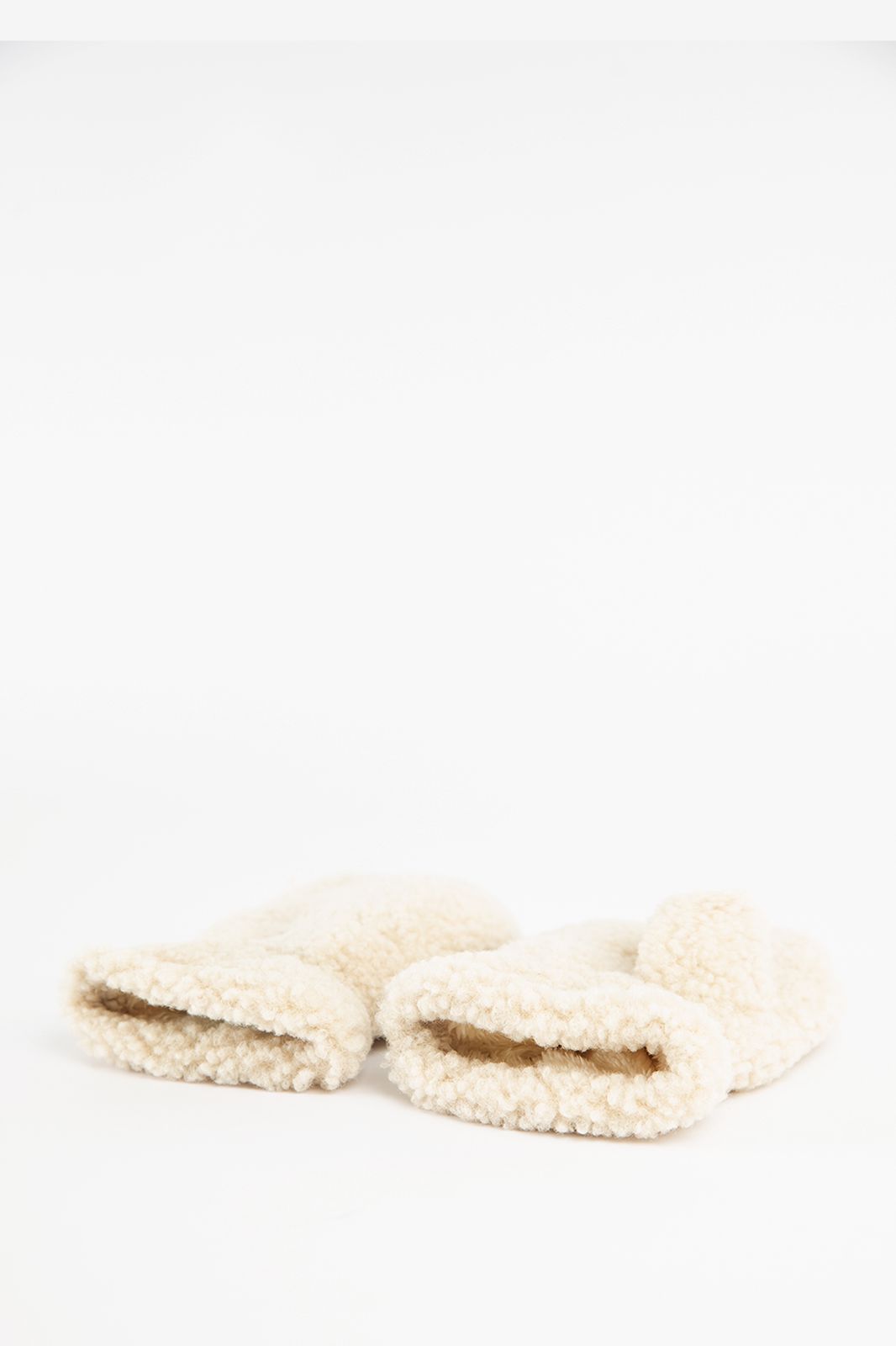 Beige teddy wanten