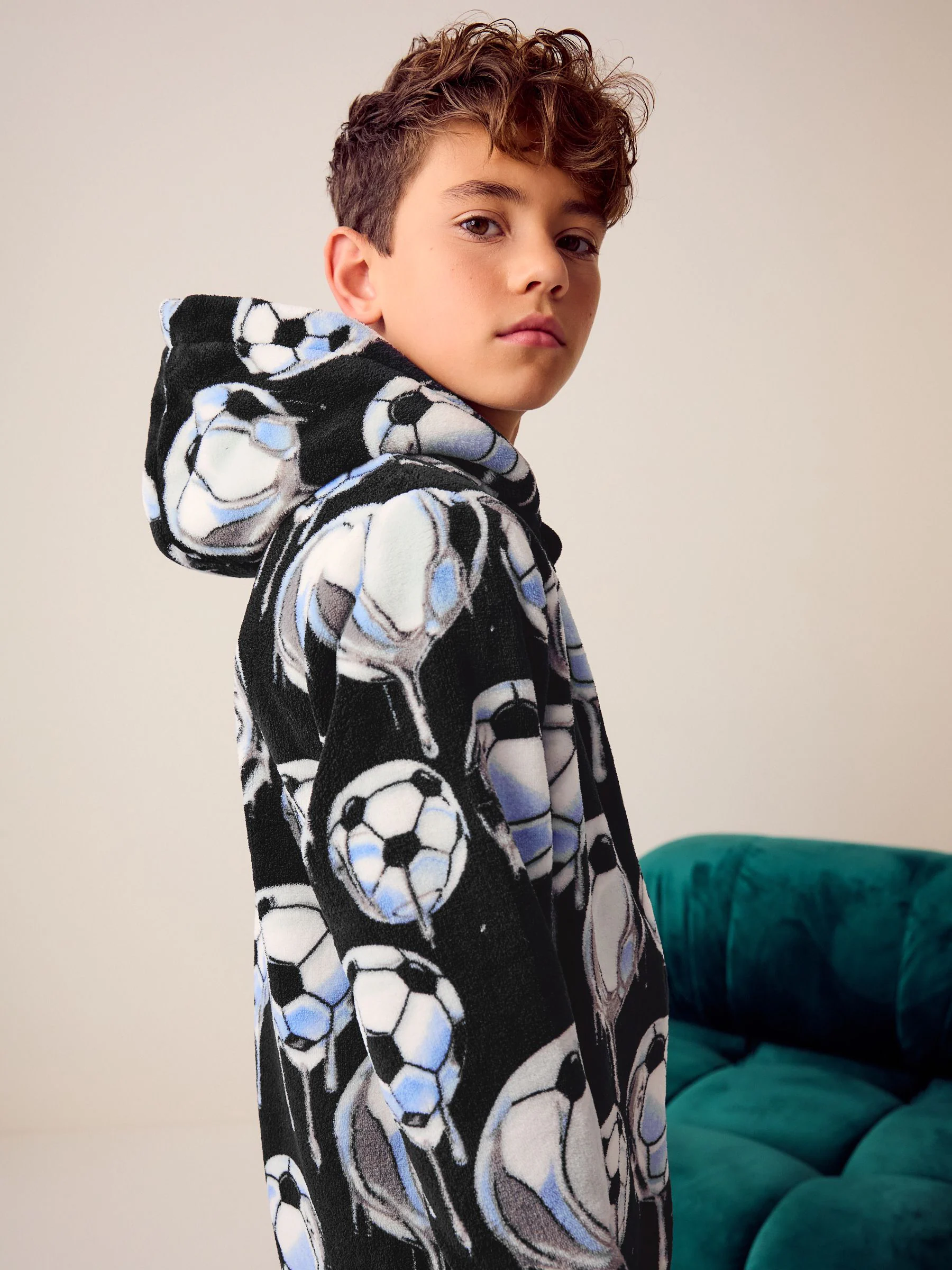 Zwart met voetbal - Fleece onesie (3-16 jr)