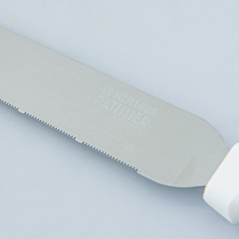 Couteau à génoise