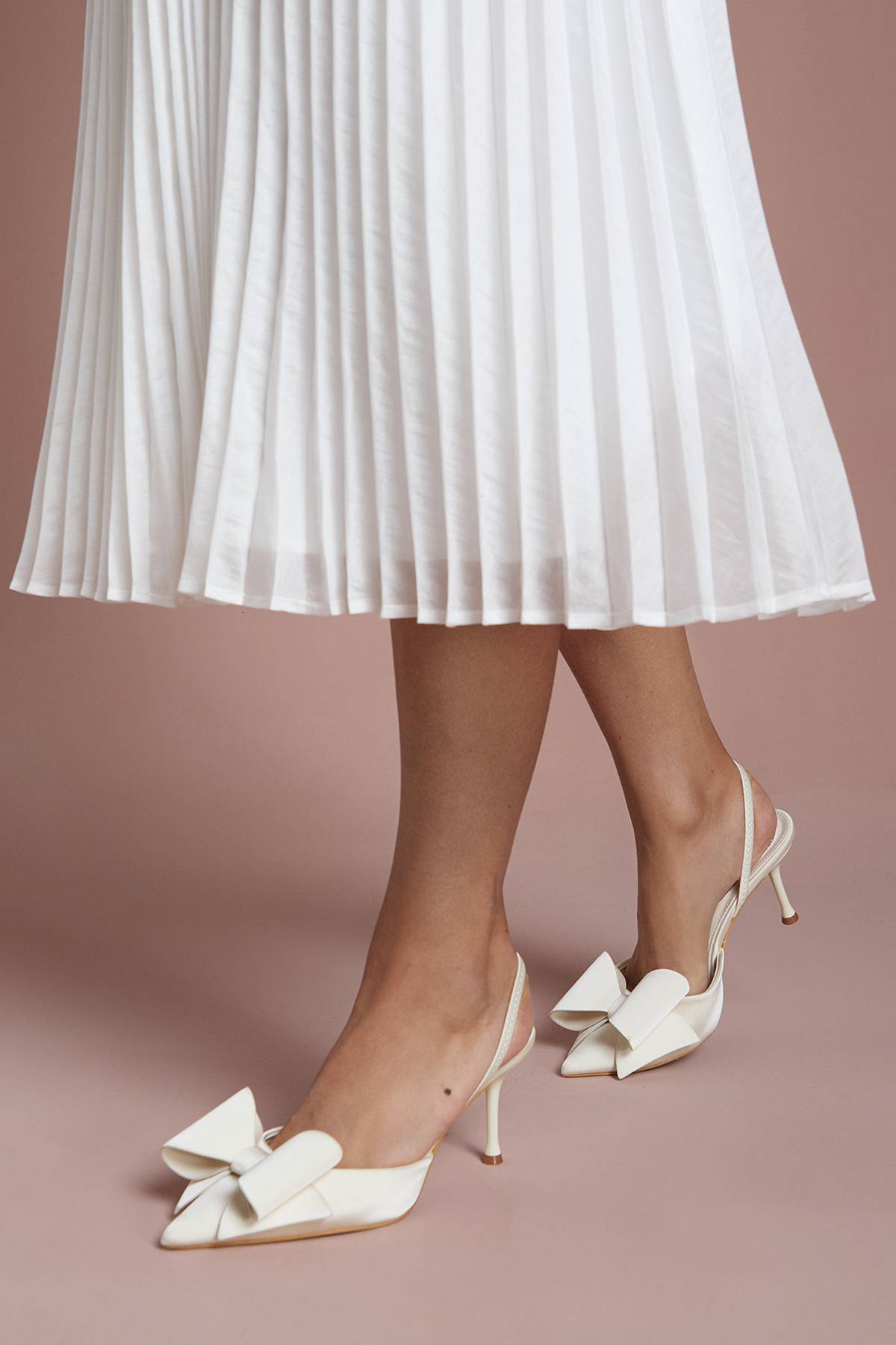 Coast Escarpins de Mariée Lola en Satin avec Détail Nœud Talon Aiguille Moyen et Bride Arrière