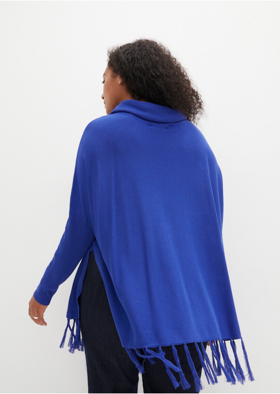 Pull avec franges à la base