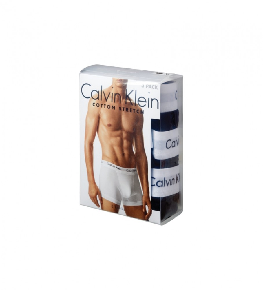 Cuecas boxer Calvin Klein, pacote com 3 unidades, nas cores azul e preta.