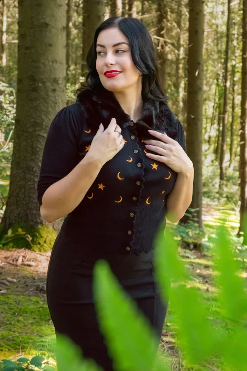 Banned Retro Half Moon cardigan in zwart en goud