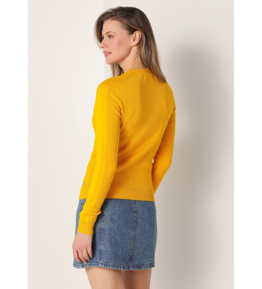 Camisa Lois com mangas raglan caneladas e modelagem ajustada, amarela.