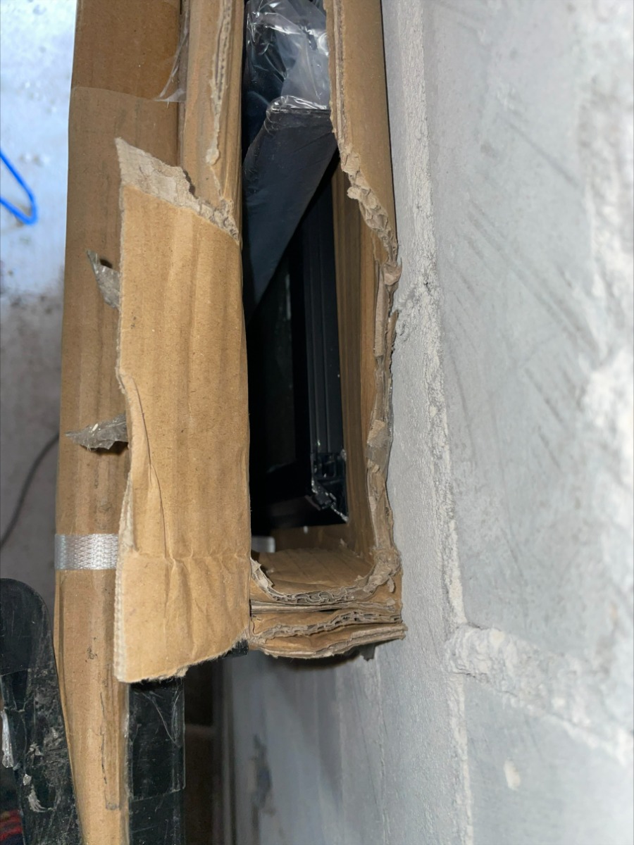 SCHADEMODEL: Saniclear Nero douchedeur 100x200 8mm NANO met zwarte profielen