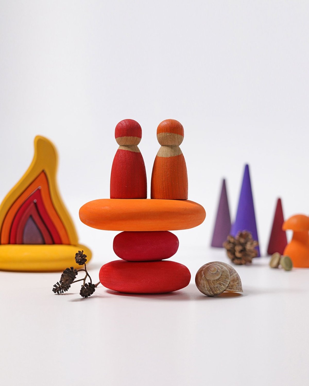 Stableleke “Småstein” – 4pk Treklosser | Fire Pebbles