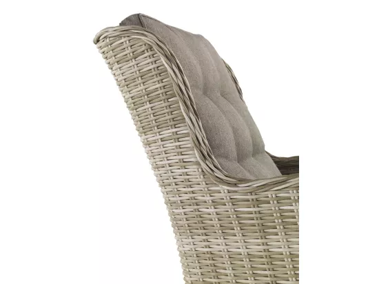 Fauteuil en aluminium et fibre marron clair et coussins marron clair