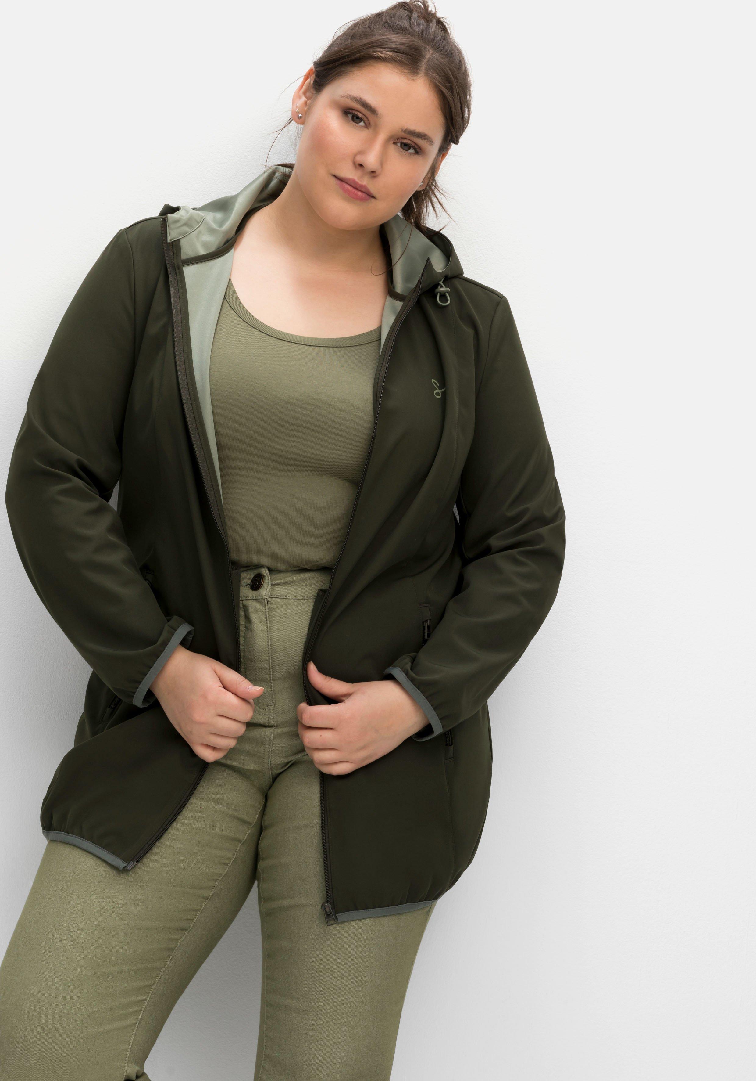Softshelljacke mit Kapuze und Kontrastdetails