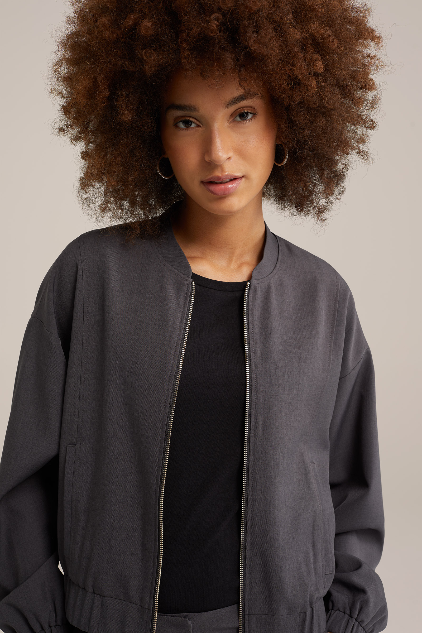T-shirt WE Fashion Zwart