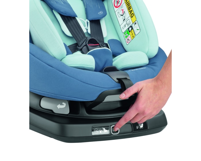 AxissFix Plus 0 - 4 Y  45 - 105 cm  0 - 19 kg    i-Size safety |    360° swiveling seat |    Grows with baby from birth to 4y |    Rearward & forward-facing travel |