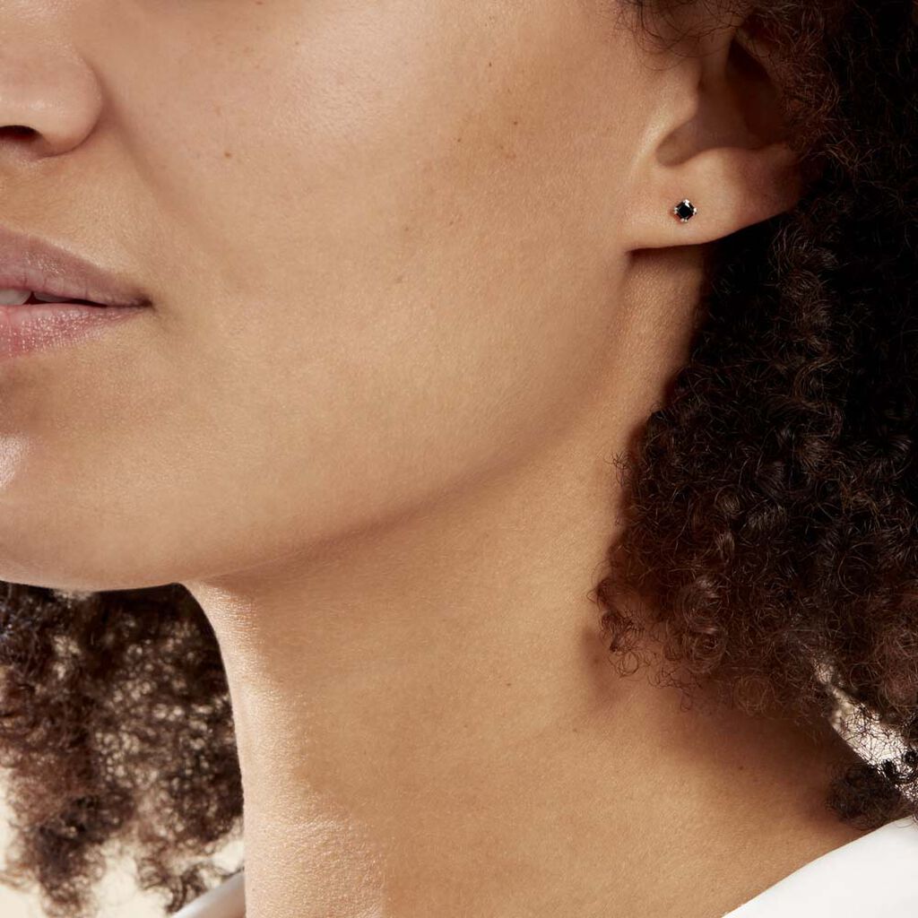 Boucles D'oreilles Puces Doreen Carre Or Blanc Oxyde De Zirconium