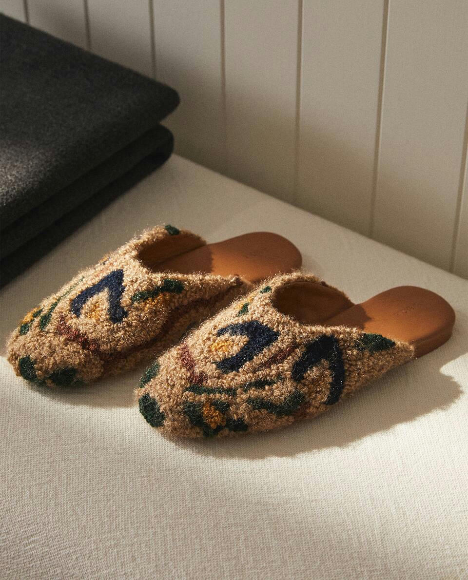 Chinelo Mule Bordado