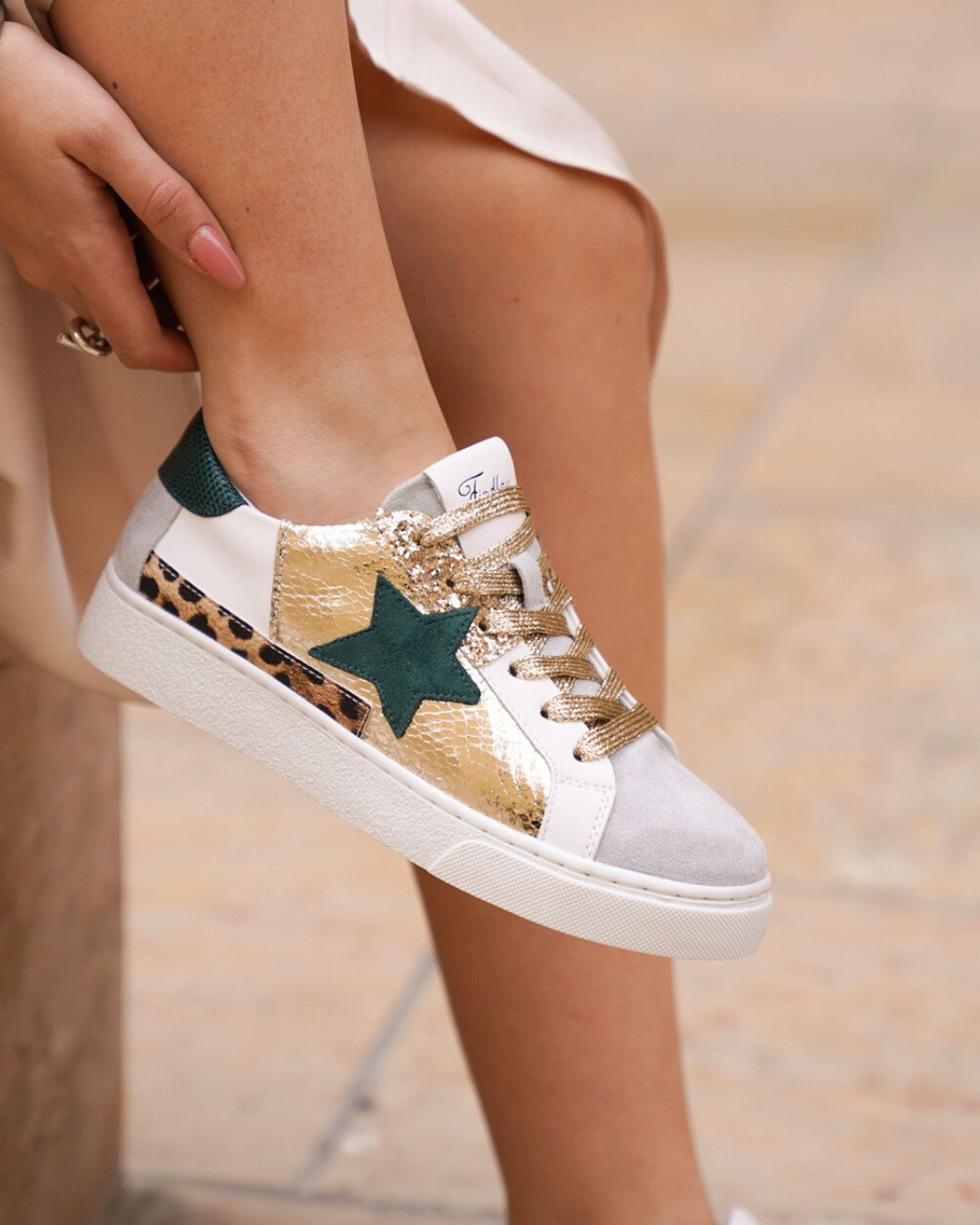 Basket femme dorée étoile à lacets - Joya