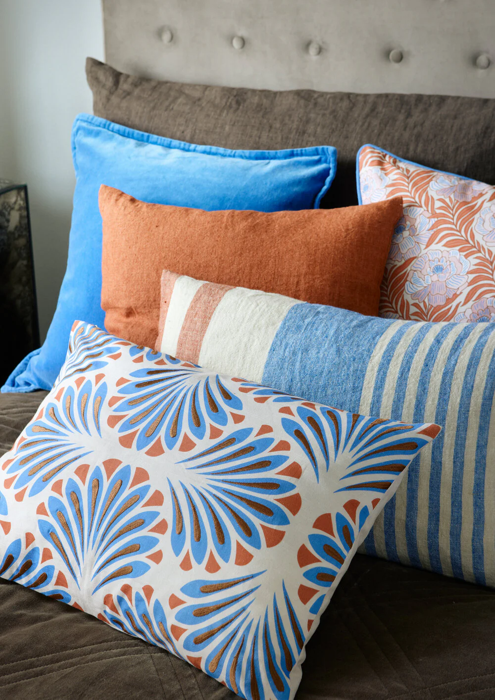 Cozy Living  Naomi pyntepude, Sky Blue - 40 x 60 cm.