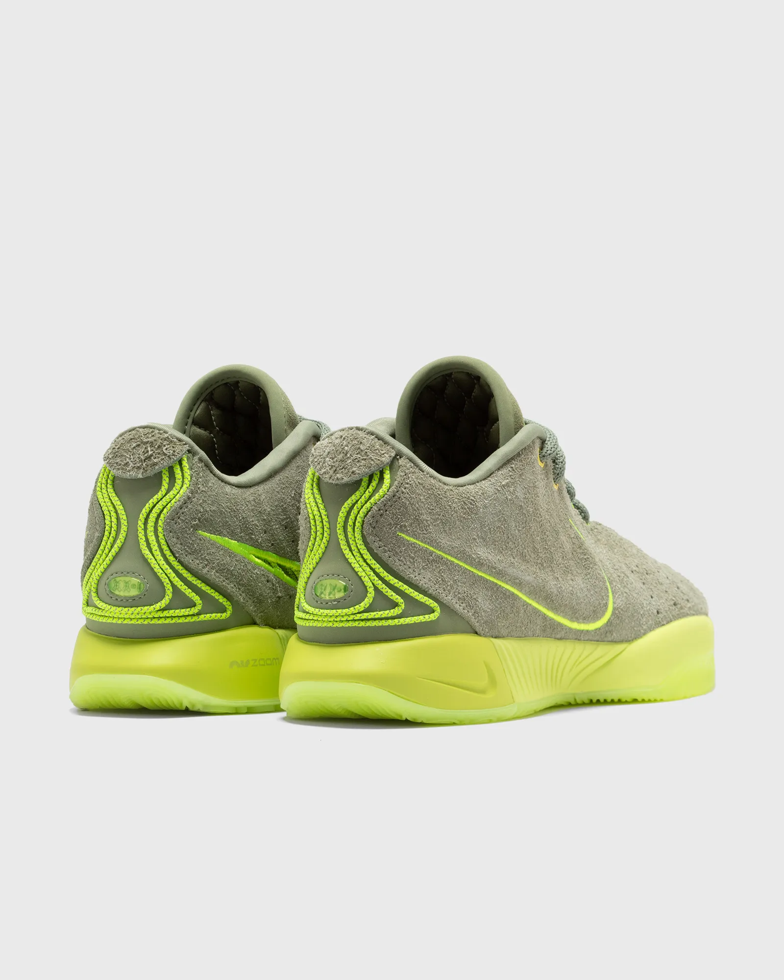 Nike LEBRON XXI