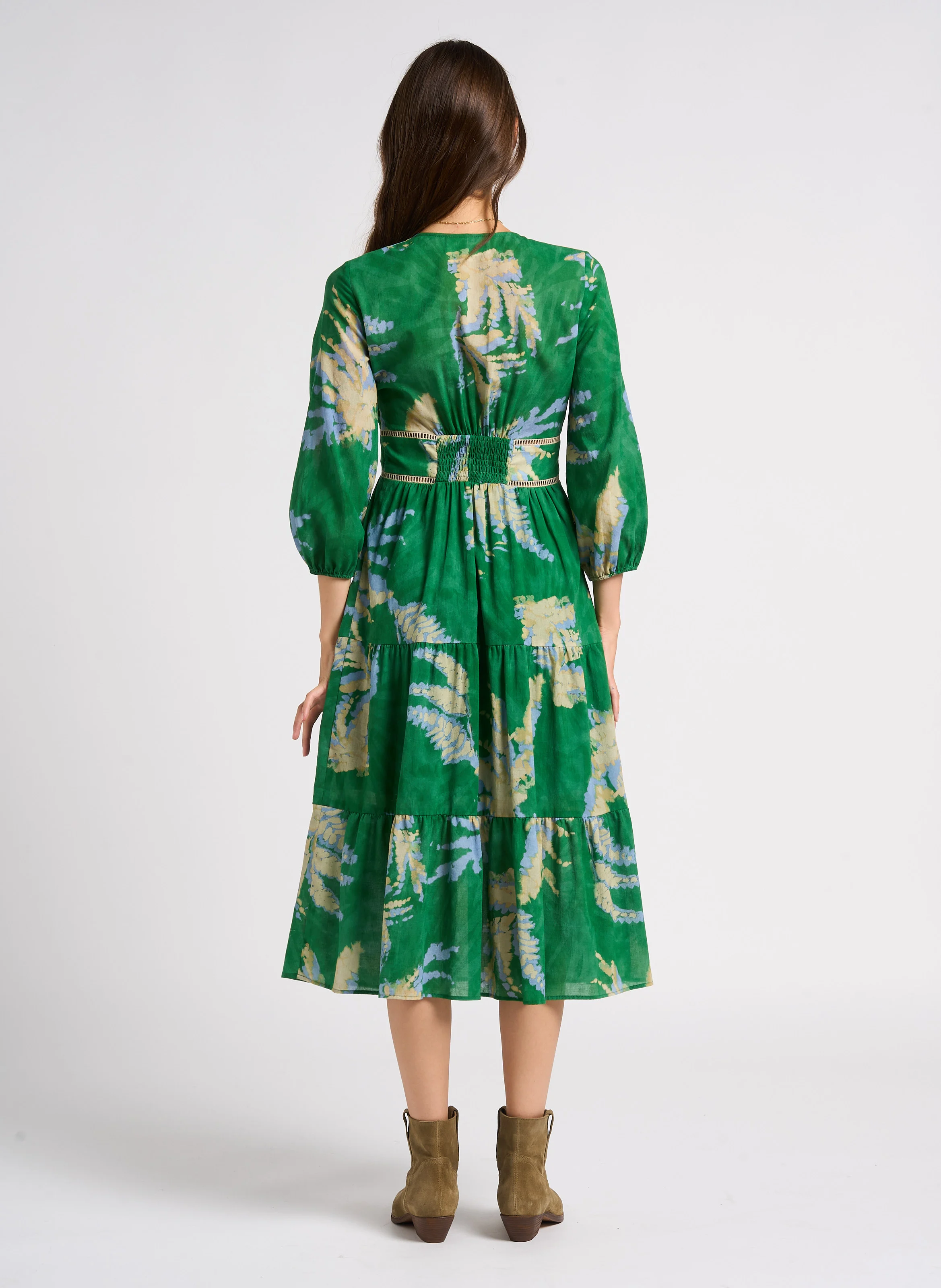 PARELA - Robe longue cintrée col V en coton | Vert