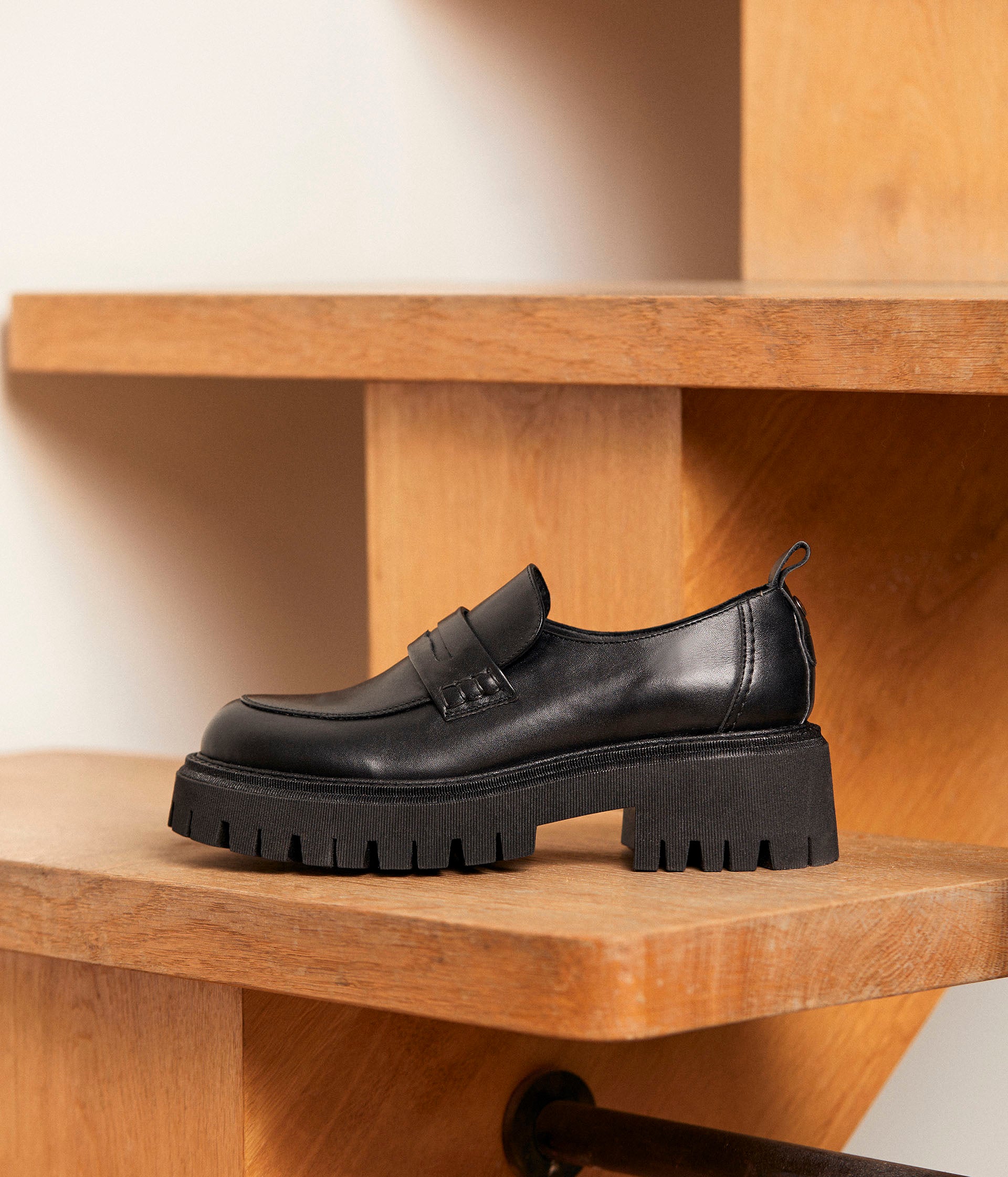 Mocassins crantés noirs Aelle