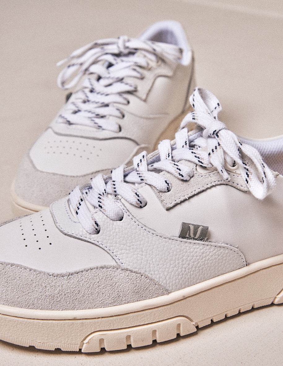 Baskets basses Albertine - Cuir et suède blanc gris