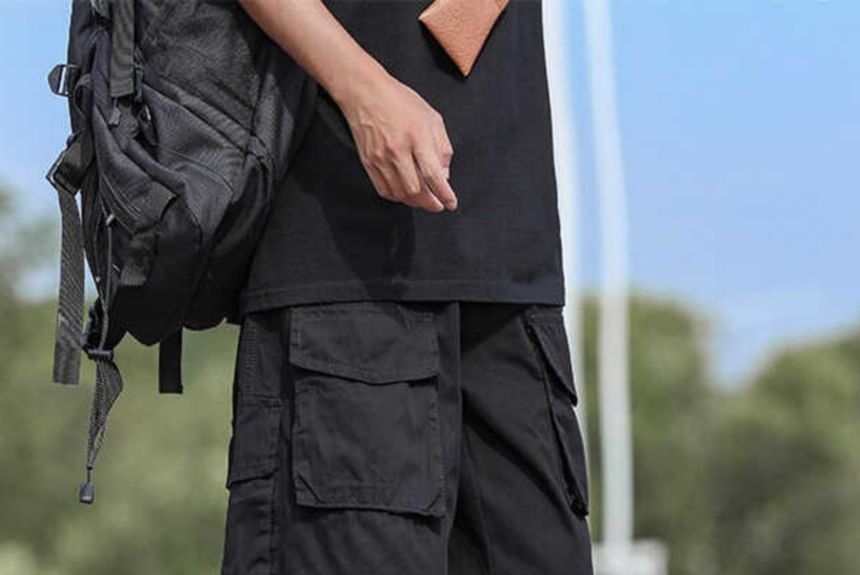 Fushet - Mid Rise Plain Cargo Shorts