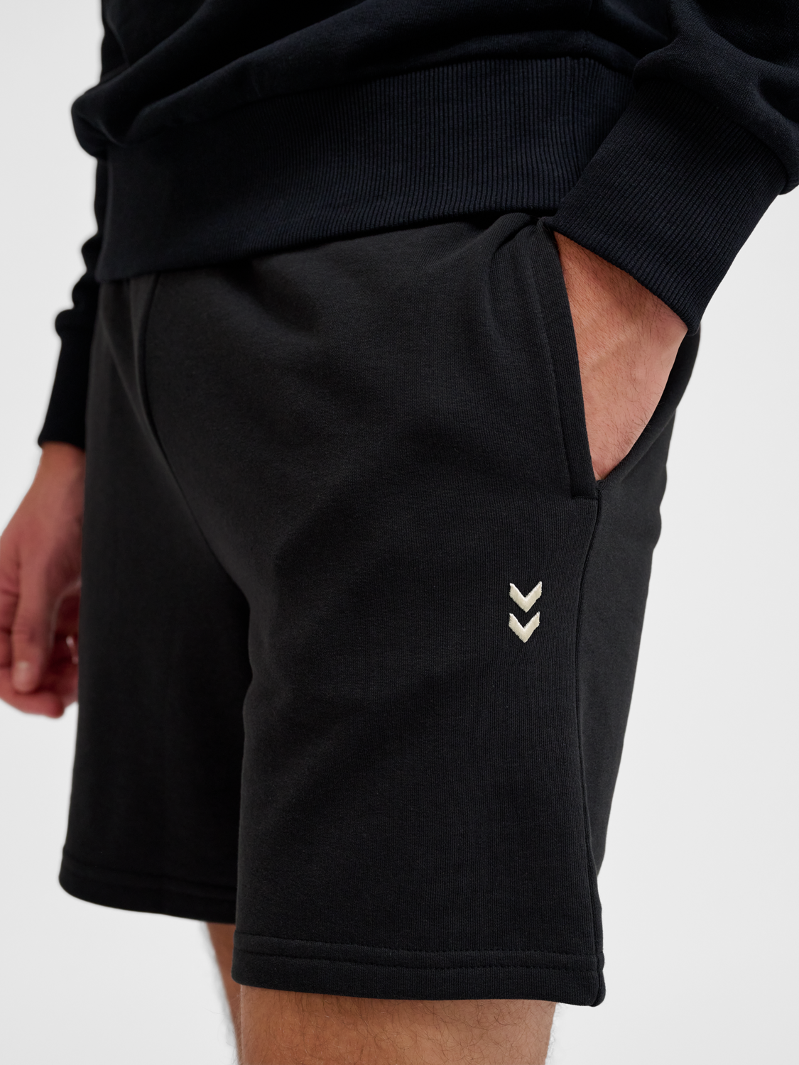 hmlPULSE SWEAT SHORTS