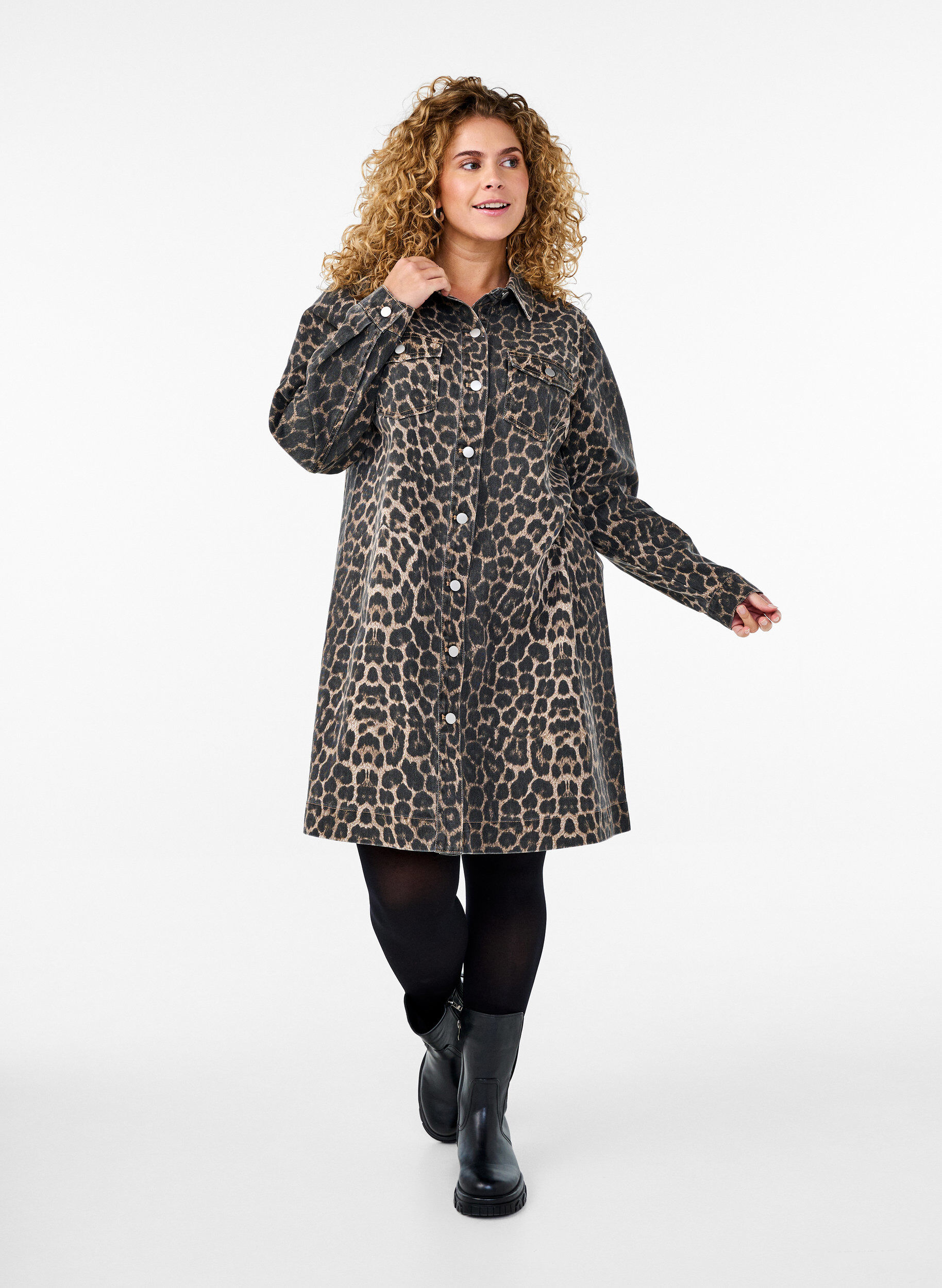 Langærmet denimkjole med leopardprint