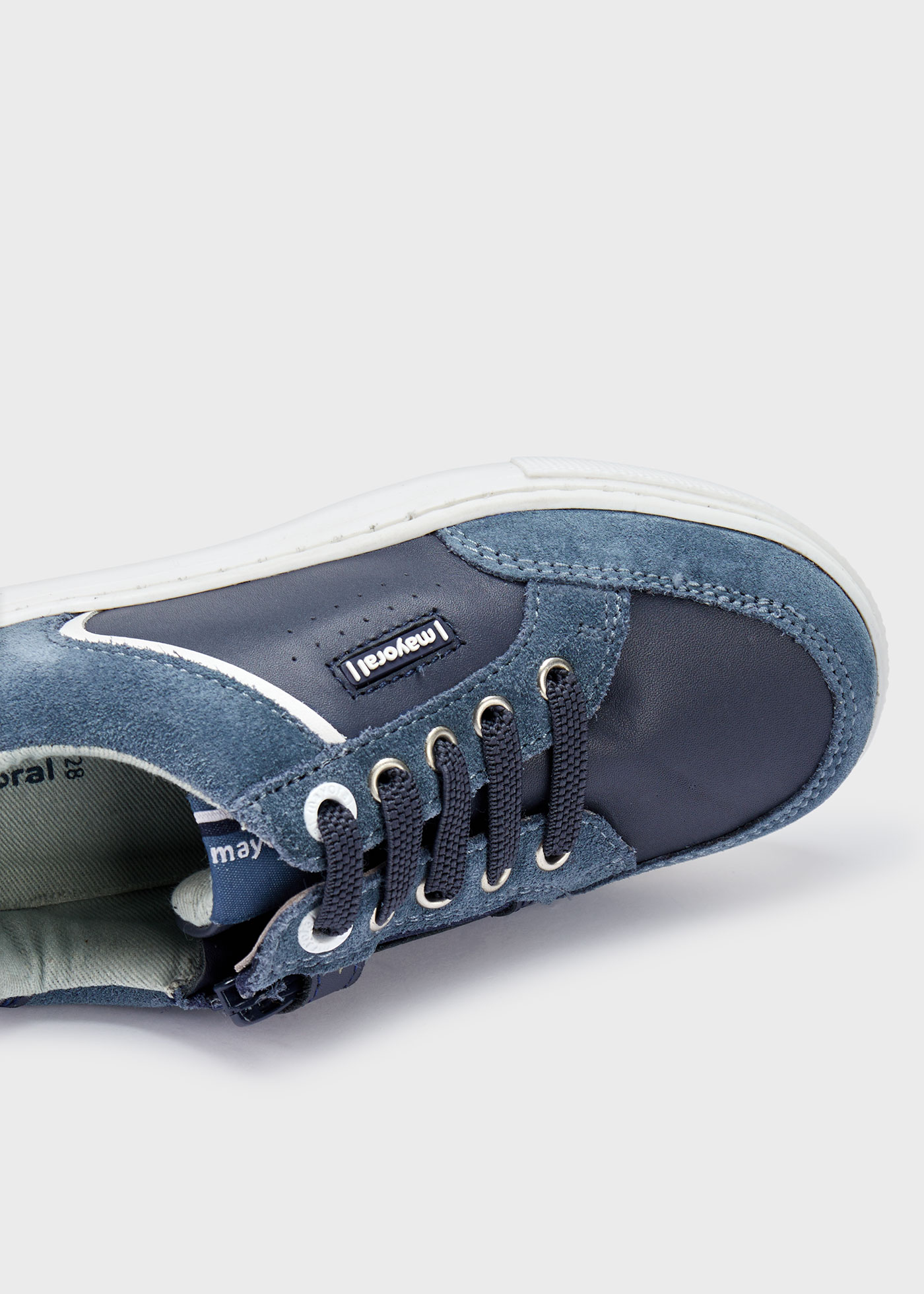 Sapatos esportivos infantis de couro