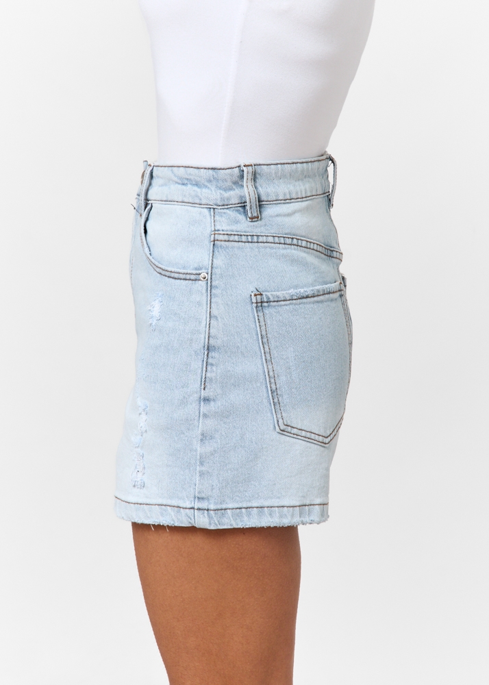 Relaxed short sky blauw